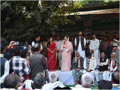 'प्रशासन पर सरकार का दवाब, हमारे कार्यकर्ताओं को उठा रही पुलिस', डिंपल यादव का आरोप