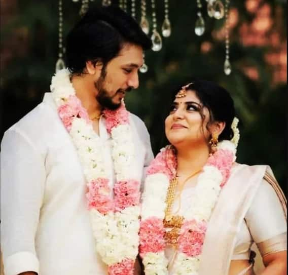 Gautham Karthik Manjima Mohan Wedding Photos As Husband And Wife