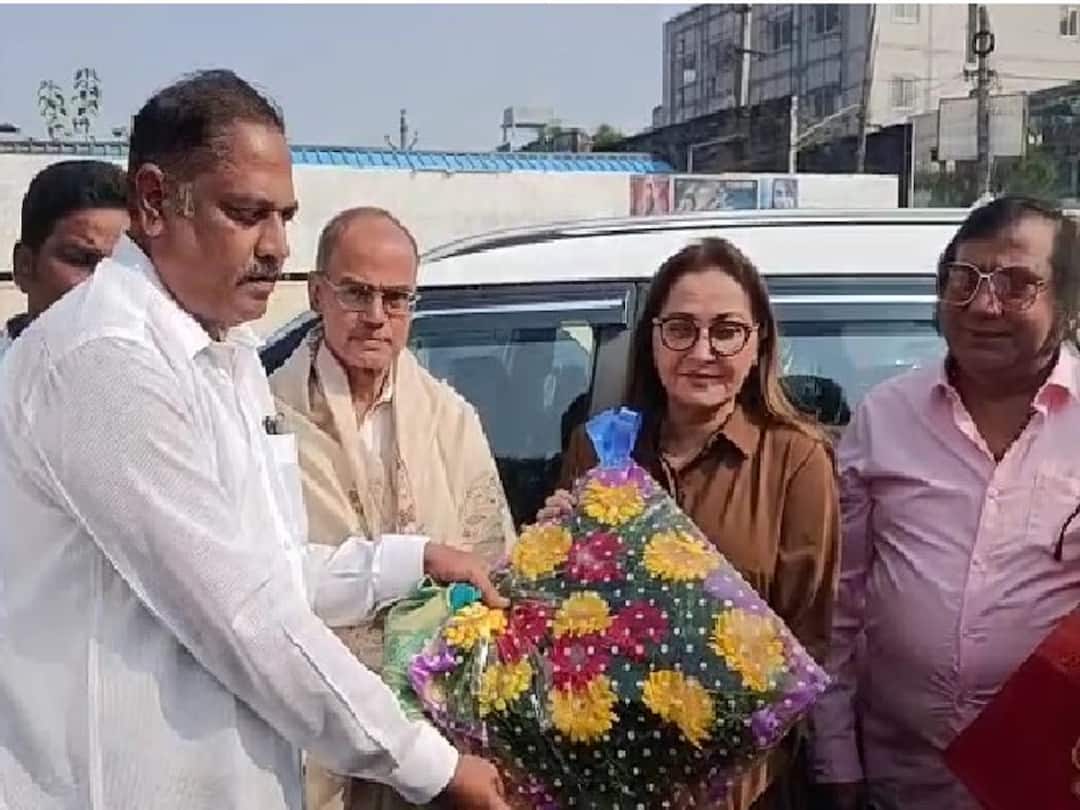 Guntur Actress Jaya prada Comments On NTR Centenary Award NTR Centenary Award: ఎన్టీఆర్ అవార్డు రావడం నా అదృష్టం: నటి జయప్రద