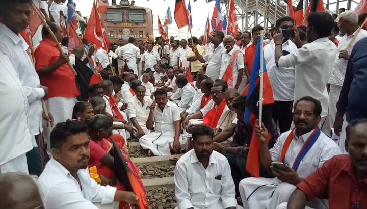 Rail  protest in Tiruvarur district against Southern Railway for ignoring delta districts TNN டெல்டா மாவட்டங்களை புறக்கணிக்கும் தென்னக ரயில்வே; திருவாரூரில் மாவட்டத்தில்  ரயில் மறியல்
