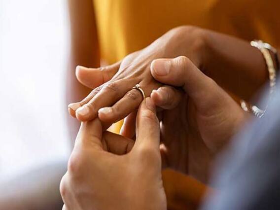 Wedding Loan: मैरिज के लिए लेना चाहते हैं कर्ज तो इन दस्तावेजों के साथ करें अप्लाई, जानिए कितना मिलेगा लोन