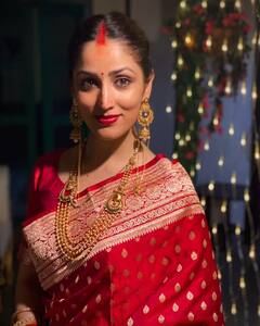 Yami Gautam: 33 साल पुरानी साड़ी और नानी का दिया नथ पहनकर दुल्हन बनी थीं यामी गौतम, देखें शादी की तस्वीरें