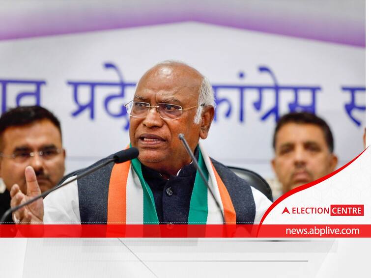 Gujarat Assembly Election 2022 Congress Sacrificed Two Prime Ministers In Terror Fight: Kharge Counters PM Modi Cong Sacrificed Two Prime Ministers In Terror Fight: Kharge Counters PM Modi