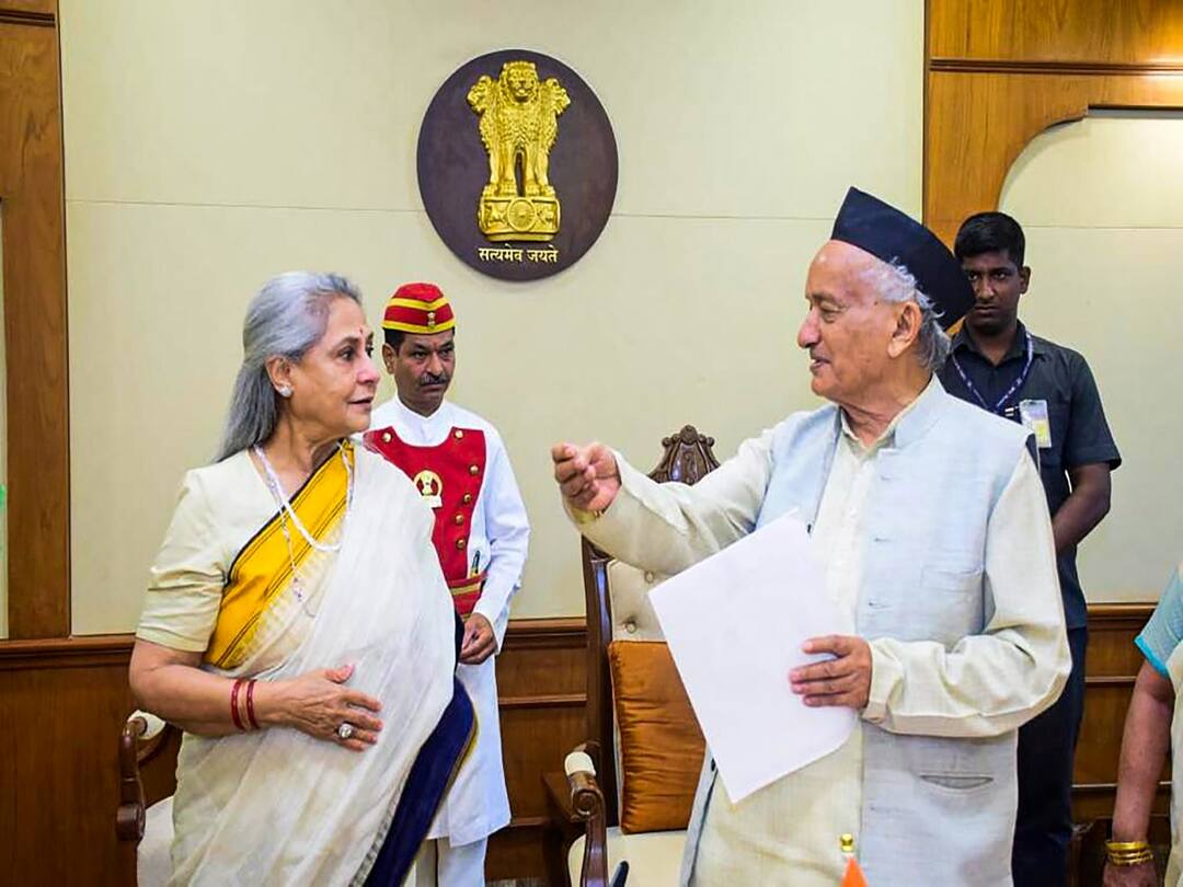 Facing Incessant Political Attacks Maharashtra Governor Bhagat Singh Koshyari Wants To Resign Sources Bhagat Singh Koshyari: రాజీనామాకు సిద్ధమైన మహారాష్ట్ర గవర్నర్- వరుస వివాదాలతో ఉక్కిరిబిక్కిరి!