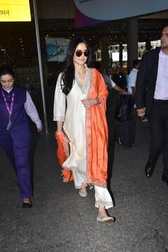 In Pics: सलवार सूट और काला चश्मा में कैटरीना कैफ का दिखा किलर अंदाज, देसी लुक से जीता दिल