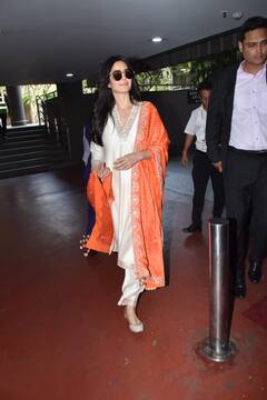 In Pics: सलवार सूट और काला चश्मा में कैटरीना कैफ का दिखा किलर अंदाज, देसी लुक से जीता दिल