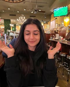 బ్లాక్ డ్రెస్‌లో మురిపిస్తున్న మీరా జాస్మిన్