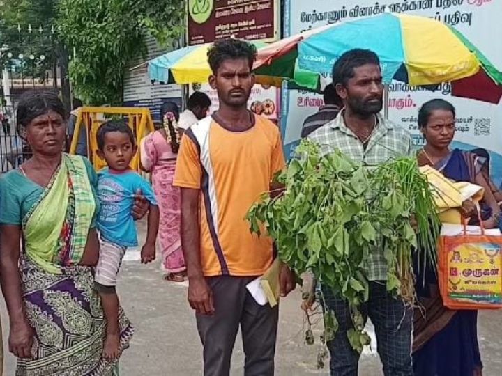 தருமபுரி: கால்வாயை திறக்க வலியுறுத்தி விவசாயி அழுகிய பயிர்களுடன் ஆட்சியரிடம் புகார்