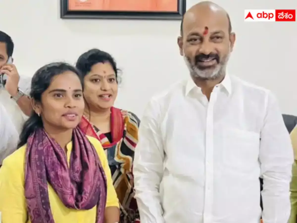 Telangana High Court Allows BJP Chief Bandi Sanjay To Hold Padyatra
