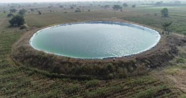 पाणीटंचाईला कंटाळून त्यांनी हा निर्णय घेतला.