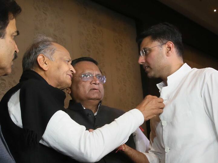 Rajasthan Congress Crisis why is Party Top brass unable to make a call on Ashok Gehlot vs Sachin pilot abpp राजस्थान: छीछालेदर के बाद भी कांग्रेस गहलोत और पायलट पर क्यों नहीं कर पा रही है कोई फैसला?