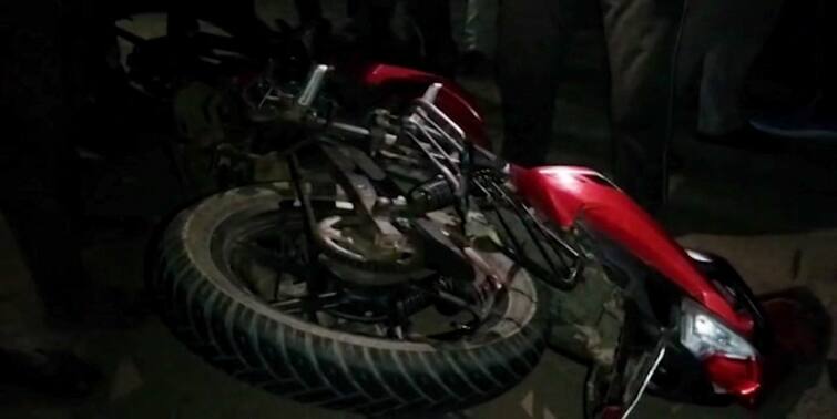 Road Accident Takes Life Of 2 Bike Rider In Bankura Bankura News:ট্রাক্টরের পিছনে সজোরে ধাক্কা বাইকের, ভয়াবহ পথ দুর্ঘটনায় মৃত্যু হল দুই বাইক আরোহীর