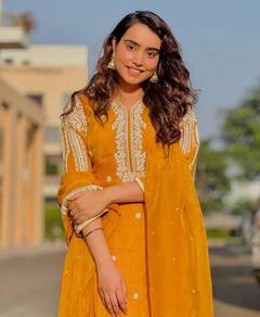 Barbie Maan; ਬਾਰਬੀ ਮਾਨ ਦੀ ਨਵੀਂ ਫੋਟੋ ਚਰਚਾ ‘ਚ, ਹੱਥਾਂ ‘ਚ ਫੜਿਆ ਲੱਖਾਂ ਦਾ ਡਿਜ਼ਾਇਨਰ ਪਰਸ, ਕੀਮਤ ਸੁਣ ਉੱੱਡ ਜਾਣਗੇ ਹੋਸ਼