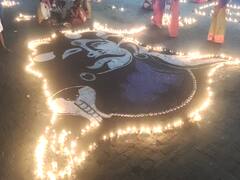 சங்காரண்யேஸ்வரர் கோயிலில் லட்சதீப வழிபாடு; ஒளி ஓவியமாக காட்சி அளித்த ஆலயம்..!