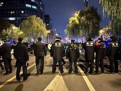 BBC के पत्रकार को हिरासत में लेकर बदसलूकी के आरोप पर चीन ने दी सफाई, कहा- नहीं बताई थी पहचान