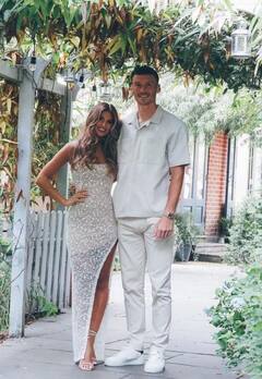 FIFA WC 2022: સોશિયલ મીડિયા પર છવાઈ વેલ્સના સ્ટાર ફૂટબોલરની મંગેતર, જાણો કેમ વાયરલ થઈ રહી છે તસવીરો