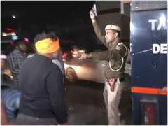 श्रद्धा हत्याकांड: आरोपी आफताब को ले जा रही गाड़ी पर तलवार से हमला, पुलिसवाले ने तानी बंदूक