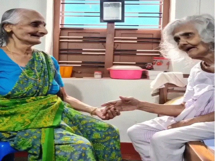Friendship Of Over 80 Years Reunion Of These Elderly BFFs Will Leave You Emotional 'Friendship Of Over 80 Years': Reunion Of These Elderly BFFs Will Leave You Emotional