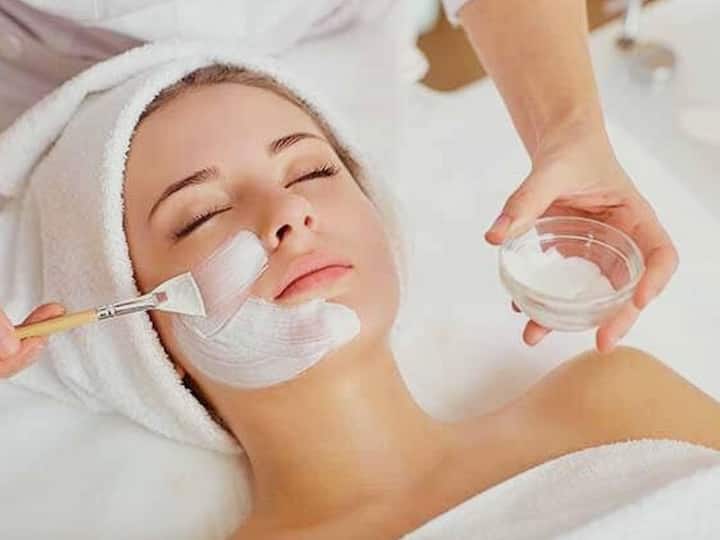 how to do natural bleaching for chemical free skin care at home कैमिकल प्रॉडक्ट्स की कोई जरूरत नहीं, ये 3 सब्जियां करेंगी ब्लीच जैसा निखार देने में मदद! ऐसे करें यूज