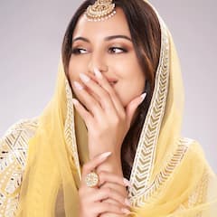 Sonakshi Sinha Photos: సోనాక్షి మెస్మరైజింగ్ లుక్