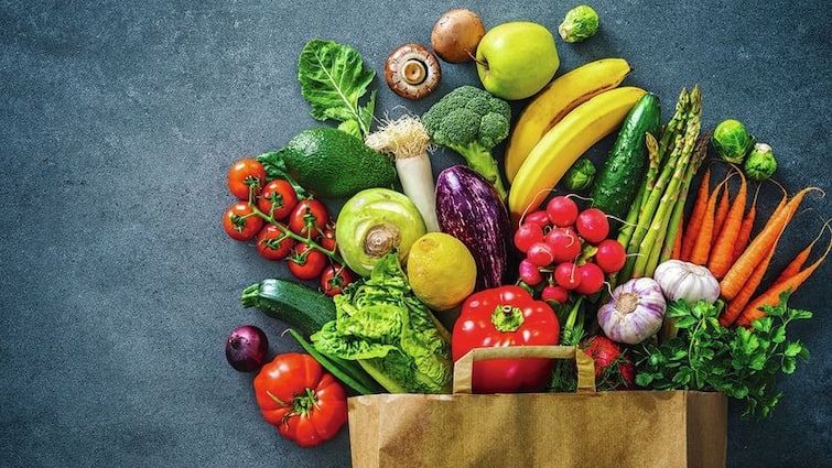 Winter Health Tips: Colorful vegetables in the market, eat this way without cooking to keep your stomach healthy. Winter Health Tips : ਸਿਹਤ ਅਤੇ ਸੁੰਦਰਤਾ ਦਾ ਸੰਪੂਰਨ ਸੰਜੋਗ ਇਨ੍ਹਾਂ ਰੰਗੀਨ ਸਬਜ਼ੀਆਂ ਦਾ ਸਲਾਦ, ਜਾਣੋ ਕਿਵੇਂ