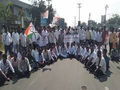 Aurangabad: नुकसानभरपाईच्या मागणीसाठी राष्ट्रवादी रस्त्यावर, औरंगाबादमध्ये रास्ता रोको