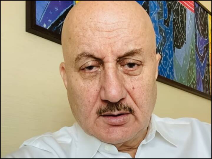 The kashmir files anupam kher speaks on iffi 2022 nadav lapid statement ‘मैं वहां होता तो स्टेज पर चढ़कर...’, IFFI 2022 में नादव लापिड के बयान पर भड़के अनुपम खेर
