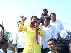 सोयाबीनसह कापूस, संत्रा उत्पादकांच्या मागण्यांसाठी स्वाभिमानी आक्रमक, रविकांत तुपकरांच्या नेतृत्वात मोर्शीत आक्रोश मोर्चा 