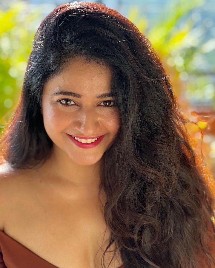 அழகோ அழகு அவள் கண்ணழகு