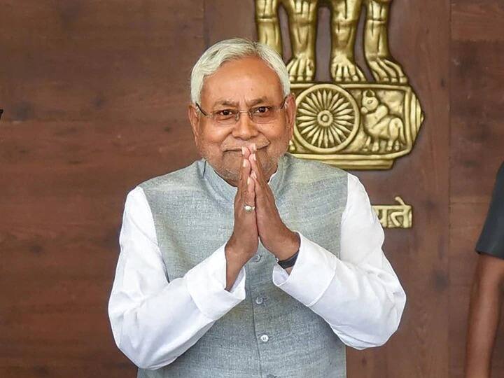 Bihar News: Nitish Cabinet Approved 31 Important Decisions Today in Cabinet Meeting Nitish Cabinet: बिहार में हर जिले के शराब धंधेबाजों को सरकार का बंपर ऑफर, छोड़ दें ये काम, मिलेगा इतना सारा पैसा