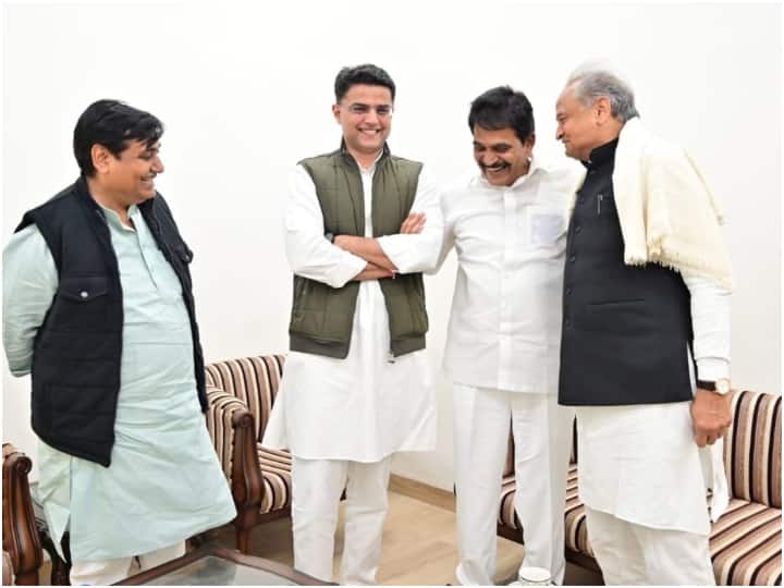 Watch: 'जब राहुल गांधी ने कह दिया तो...', सचिन पायलट की मौजूदगी में ताजा विवाद पर बोले सीएम अशोक गहलोत CM Ashok Gehlot's statement on rift in rajasthan congress in presence of Sachin Pilot Watch: 'जब राहुल गांधी ने कह दिया तो...', सचिन पायलट की मौजूदगी में ताजा विवाद पर बोले सीएम अशोक गहलोत