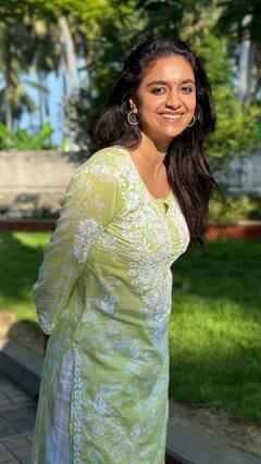 Keerthy Suresh : நாகர்கோவிலில் செல்ல நாய் நைக்கியுடன் கீர்த்தி சுரேஷ் !