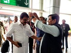 गहलोत-पायलट का सियासी विवाद सुलझाने जयपुर पहुंचे केसी वेणुगोपाल, क्या ले पाएंगे फैसला?