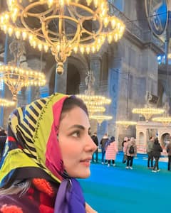 बॉयफ्रेंड रॉकी की आंखों में डूबी नजर आईं Hina Khan, तुर्की वेकेशन से सामने आई कपल की रोमांटिक फोटो