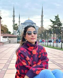 बॉयफ्रेंड रॉकी की आंखों में डूबी नजर आईं Hina Khan, तुर्की वेकेशन से सामने आई कपल की रोमांटिक फोटो