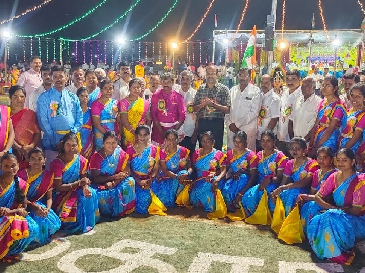 நாட்டுப்புற கலைகளை உயிர்ப்பிக்கும் சங்கமம் கலைக்குழு ; பள்ளி தலைமையாசிரியர் முயற்சிக்கு குவியும் வரவேற்பு