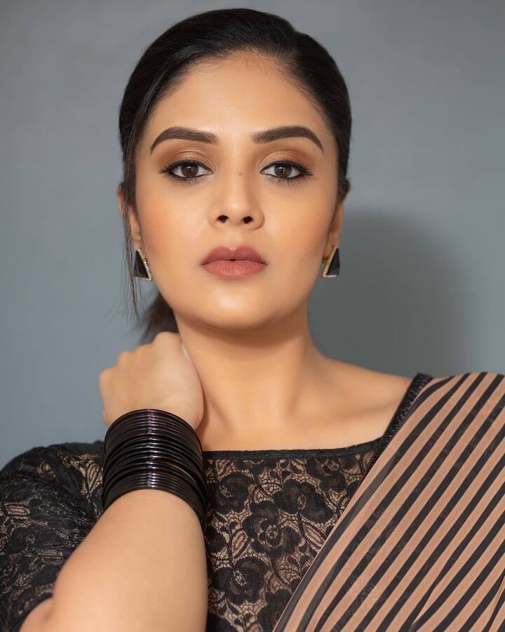 శ్రీముఖి అందమైన ఫోటోలు. Image Credit: Sreemukhi/ Instagram