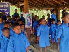 स्कूलों को खोलने आधी रात को गांव पहुंचा शिक्षा विभाग, 17 साल बाद दो विद्यालयों में बजी घंटी