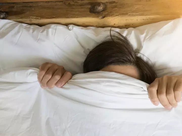 Is it a bad sign to have excessive sleep during the day, know which disease is at risk क्या दिन में जरुरत से ज्यादा नींद आना एक बुरा संकेत है, जानिए कौन सी बीमारी का है खतरा