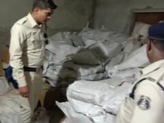 छत्तीसगढ़: अवैध गुटखा फैक्ट्री पर पुलिस का छापा, 82 लाख से ज्यादा के तंबाकू और जर्दा युक्त गुटखा जब्त