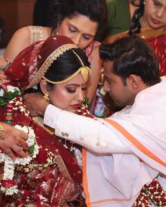 ‘दृश्यम 2’ फेम Ishita Dutta ने कुछ इस अंदाज में मनाई पति वत्सल सेठ संग मैरिज एनिवर्सरी, फोटोज शेयर कर लिखा क्यूट नोट