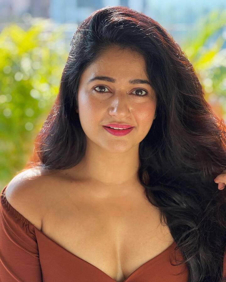 அழகோ அழகு அவள் பேச்சழகு