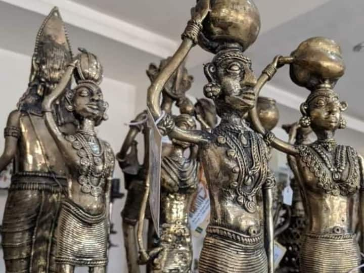 Bastar Dhokra Art got recognition in Delhi All India Exhibition, bell metal craft in highest demand ANN Bastar News: बस्तर की ढोकरा आर्ट ने राजधानी दिल्ली में मचाई धूम, अखिल भारतीय प्रदर्शनी में है सबसे ज्यादा डिमांड