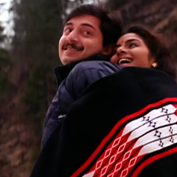 रोजा – बॉलीवुड फिल्म 'रोजा' भी सुपरहिट हुई थी. जिसमें एक्ट्रेस मधु के पति को कश्मीर में आतंकवादी किडनेप कर लेते हैं. इस फिल्म को भी सर्वश्रेष्ठ फीचर फिल्म के लिए नरगिस दत्त पुरस्कार मिला था.