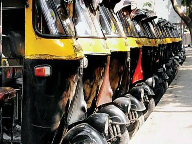 maharashtra News Aurangabad News Rickshaw drivers in Aurangabad city on indefinite strike from 1 December मोठी बातमी! उद्यापासून औरंगाबाद शहरातील रिक्षाचालक बेमुदत संपावर