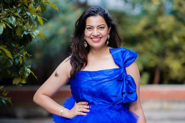 గీతా మాధురి గురించి మీకు తెలిసిందే. పాలకొల్లులో పుట్టిన గీతా తండ్రి ఉద్యోగ రీత్యా హైదరాబాద్ లో సెటిల్ అయ్యారు. Image Credit: Geetha Madhuri/Instagram