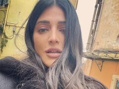 Shruti Haasan Pics: बिखरे बाल और सूजे होंठ में बीमार लगीं श्रुति हासन, एक्ट्रेस का अनफिल्टर्ड फेस देख फैंस हुए इम्प्रेस