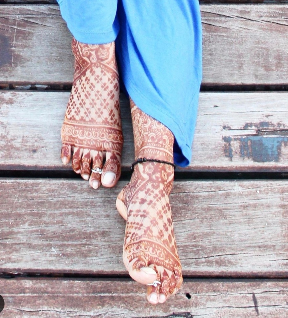 Leg Mehndi Designs For Brides | 2020 Henna Mehdni Designs For Feet