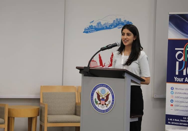 Navya Nanda Gets Called Out For Speaking On Gender-Equal Boardrooms At The US Consulate Navya Nanda Speaks On Gender-Equal Boardrooms, Twitter Says She Has No Reason Or Experience