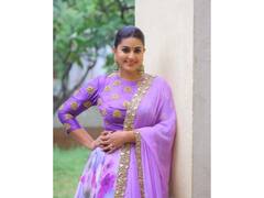 Sneha : புன்னகை அரசி சினேகாவின் அசத்தல் போட்டோஸ்!